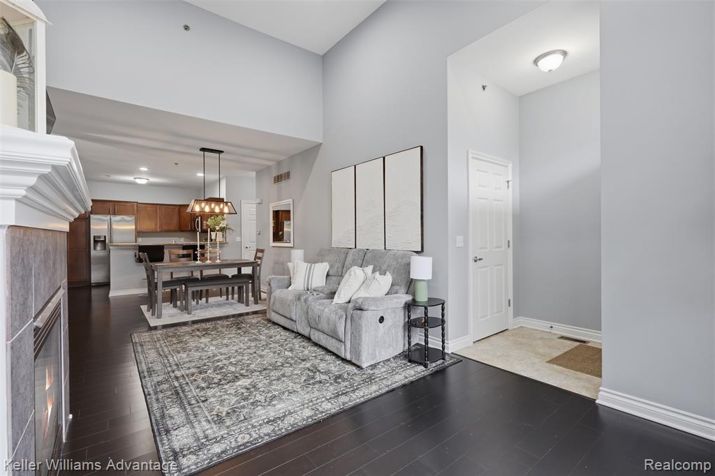 45658 S Stonewood Road, Canton, MI 48187 — Photo 3