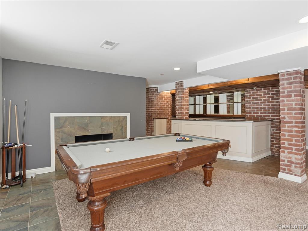 29750 Bristol Lane, Bingham Farms, MI 48025 — Photo 30