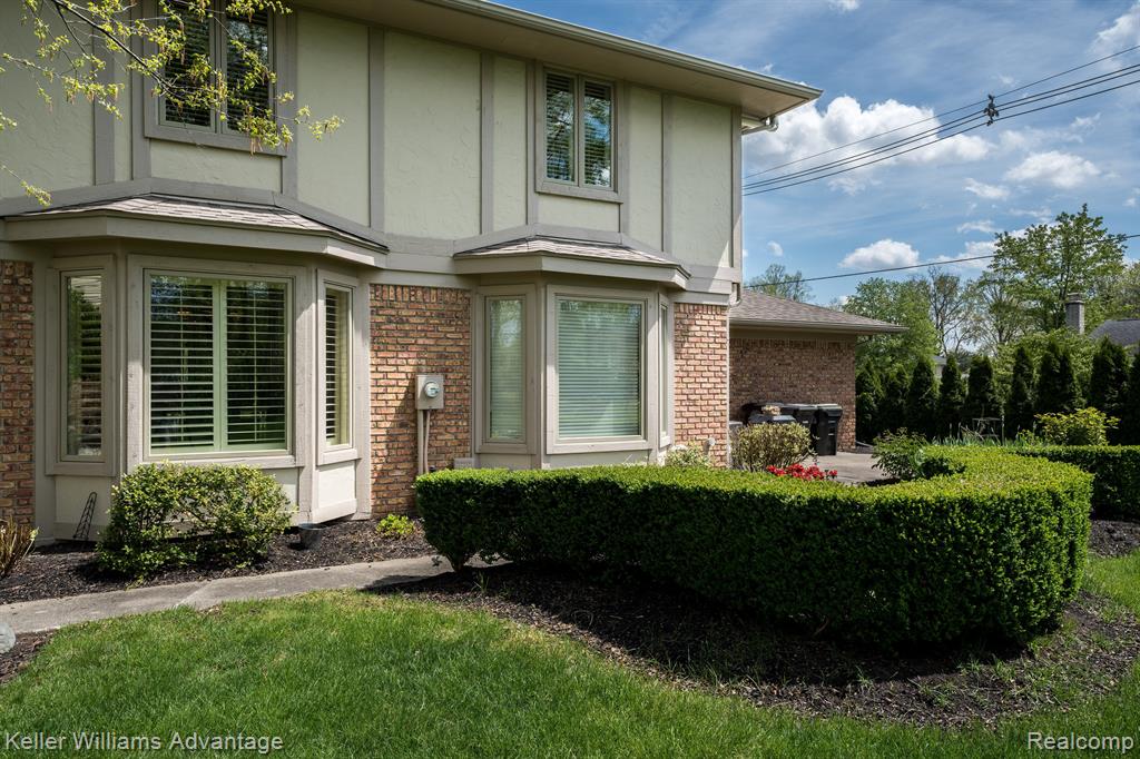 16131 Winchester Drive, Northville, MI 48168 — Photo 45