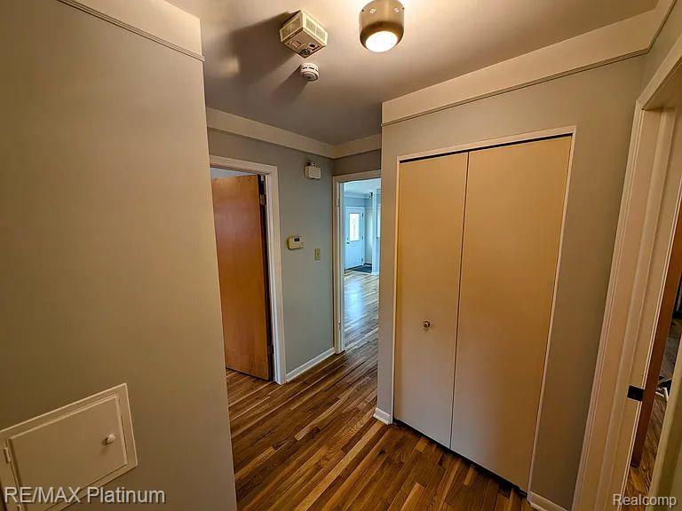 7725 Berwick Drive, Westland, MI — Photo 17