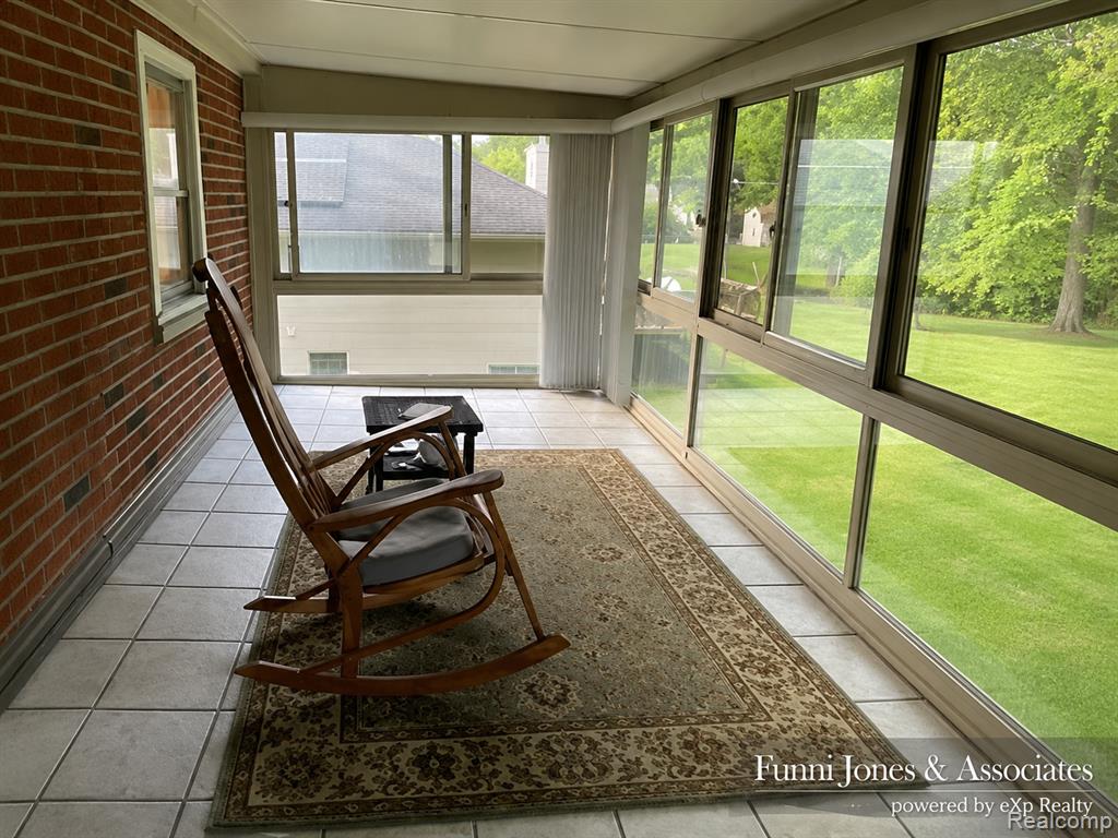 9552 Wayne Road, Livonia, MI 48150 — Photo 13