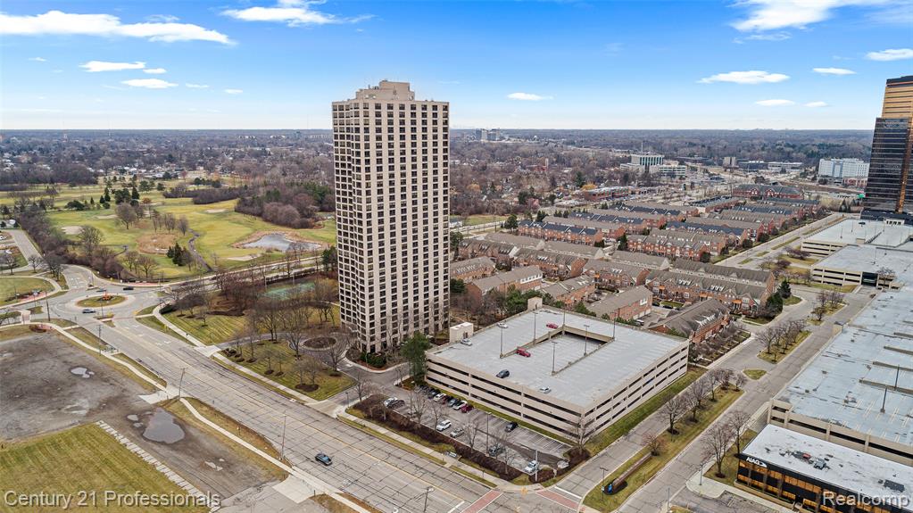 5000 Town Center, 1704, Southfield, MI 48075 — Photo 60