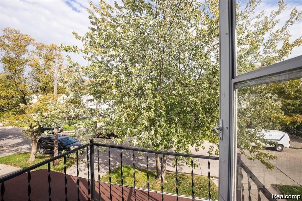 6753 HEYDEN Street, Dearborn Heights, MI 48127 — Photo 35