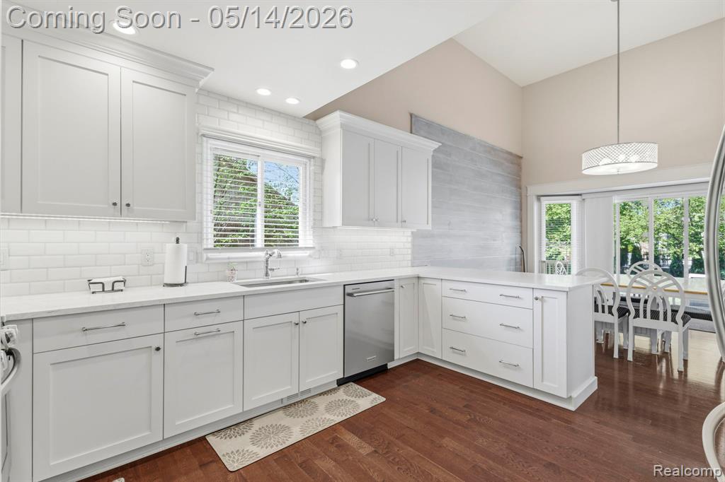 52425 Bryan Michael Drive, Macomb, MI 48042 — Photo 13