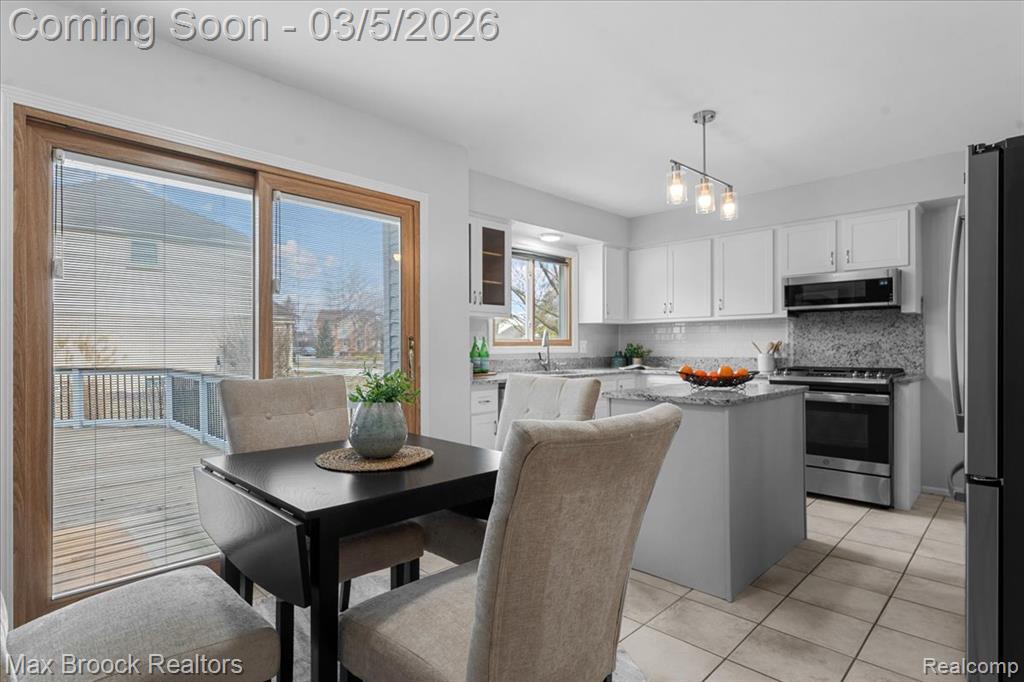 20237 Southampton Drive, Livonia, MI, 48152