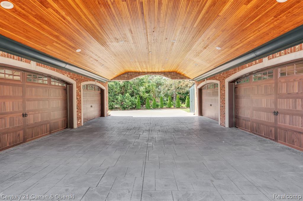 17965 Beck Road - Photo 4