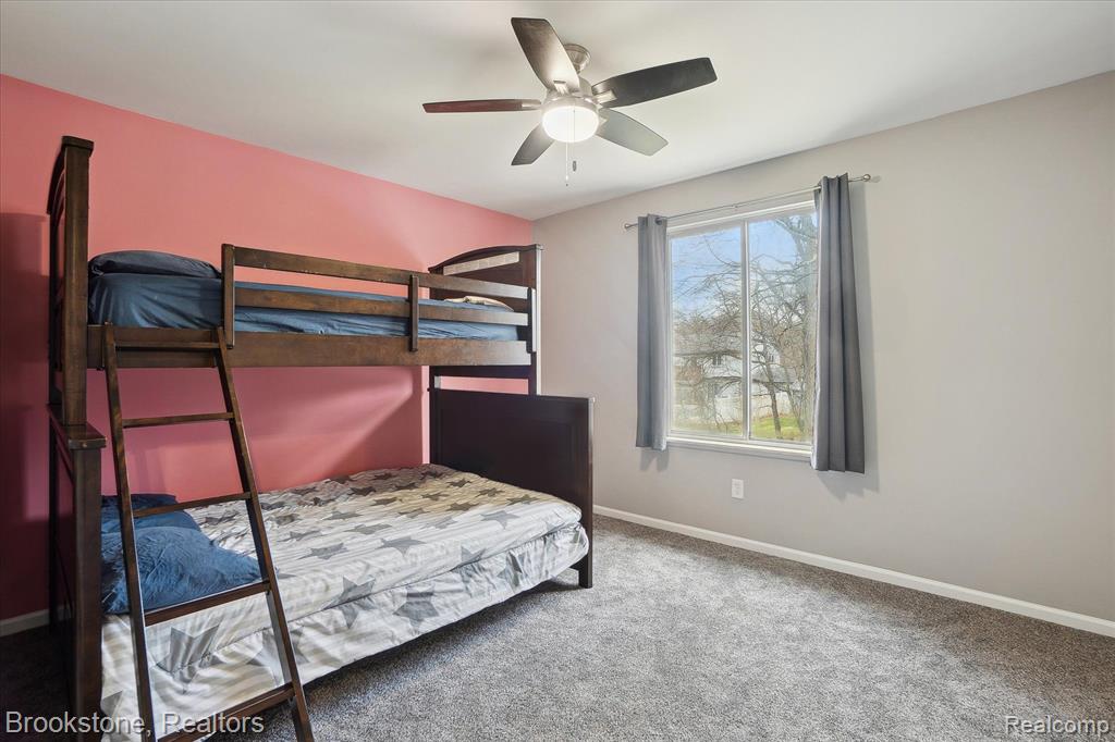 4272 HEATHERSTONE Drive, Waterford, MI 48329 — Photo 34