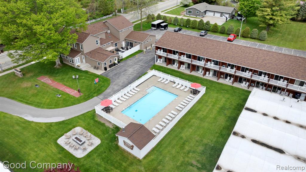 612 N LAKESHORE Drive, Ludington, MI 49431 — Photo 53