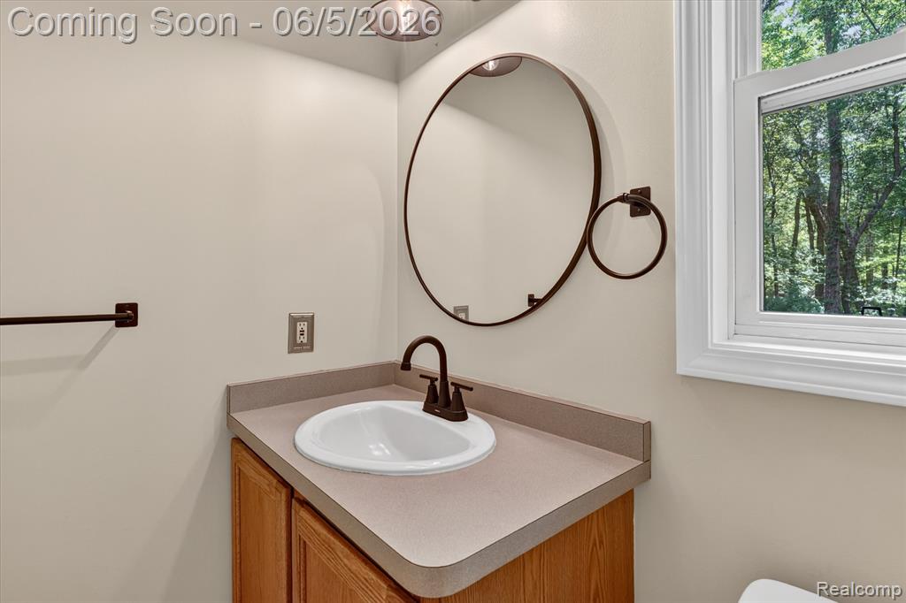 15129 Locust Grove Drive, Byron, MI 48418 — Photo 23