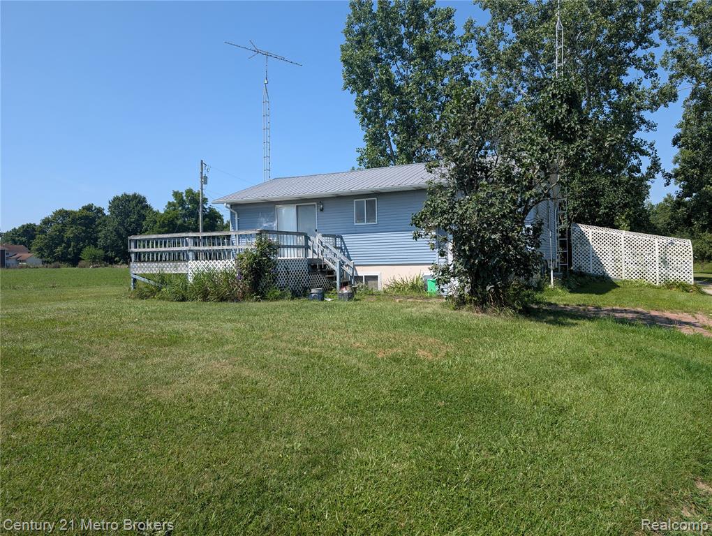 10190 Oak Road, Otisville, MI 48463 — Photo 21
