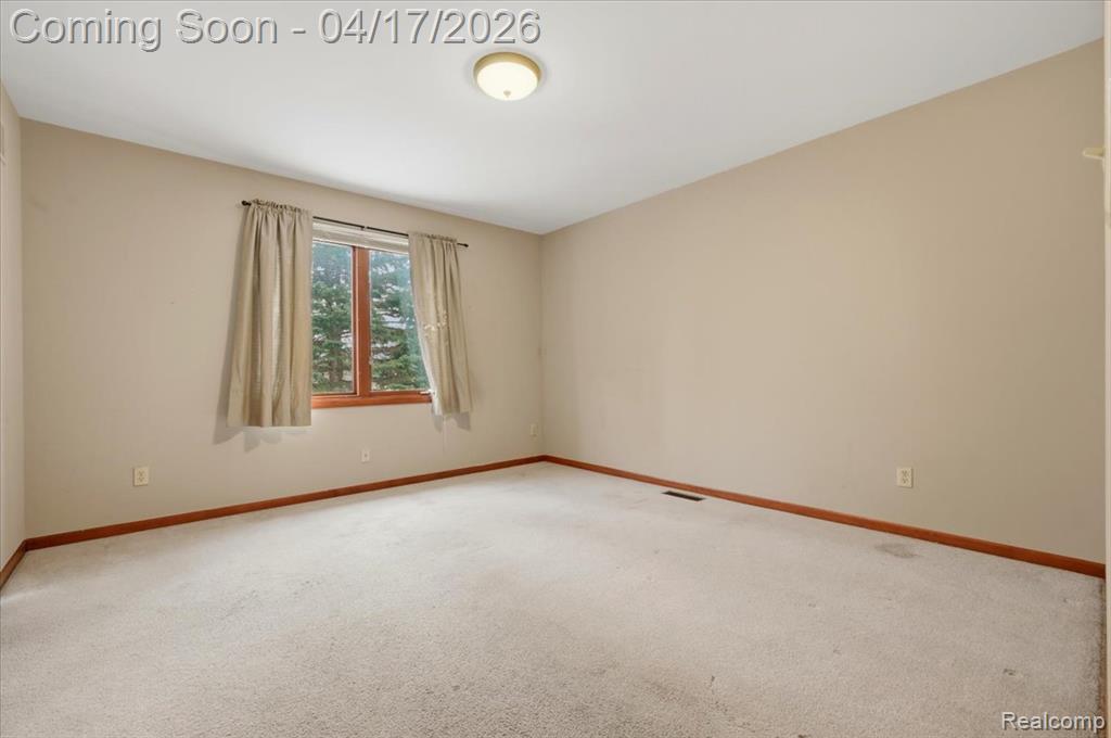 21797 Ambassador Drive, Macomb, MI 48044 — Photo 44