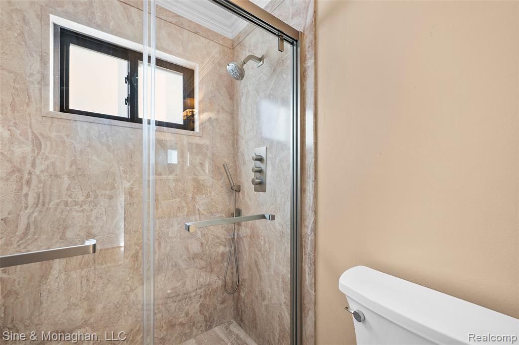 4419 Robinwood Avenue, Royal Oak, MI 48073 — Photo 16
