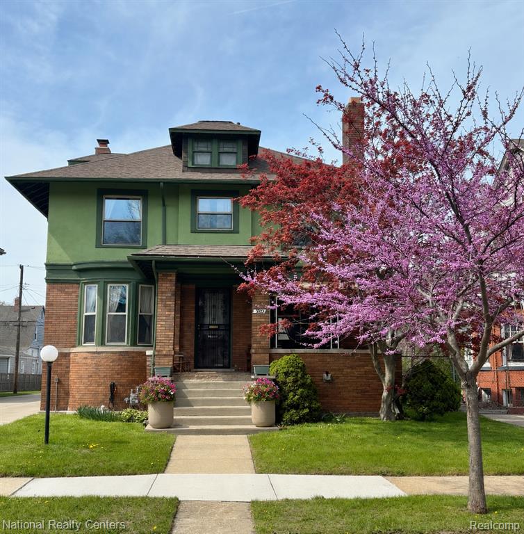 700 Taylor Street, Detroit, MI 48202 — front exterior