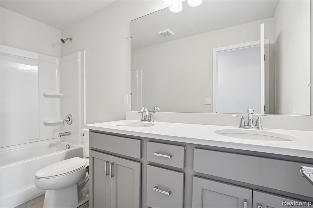 27110 Gallop Way, Saline, MI 48176 — Photo 25