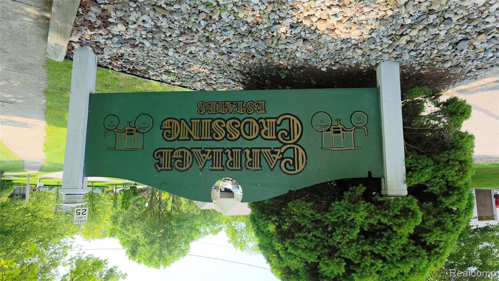 612 CARRIAGE Way, Davison, MI, 48423