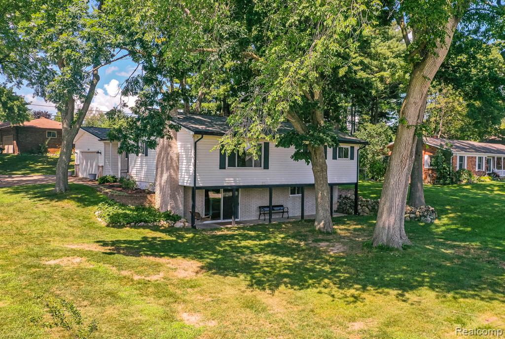 7709 Shelley Drive, Clarkston, MI 48348 — Photo 83