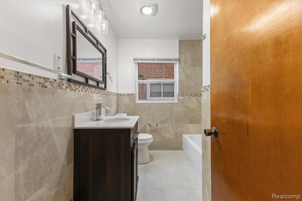 2339 E Outer Drive, Detroit, MI 48234 — Photo 13