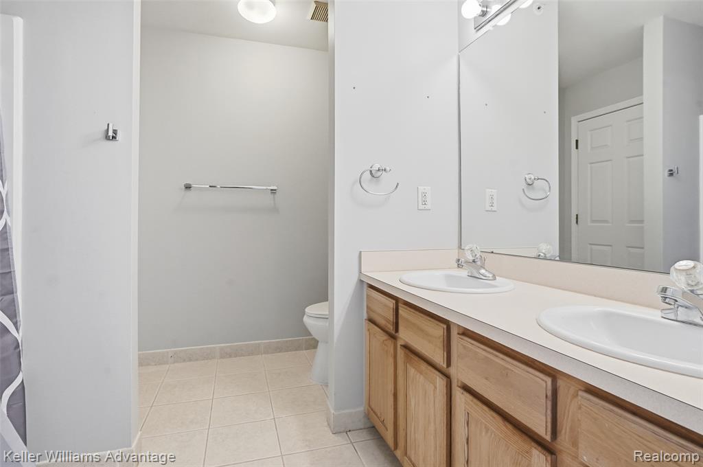 513 Cherry Orchard Road, Canton, MI 48188 — Photo 24