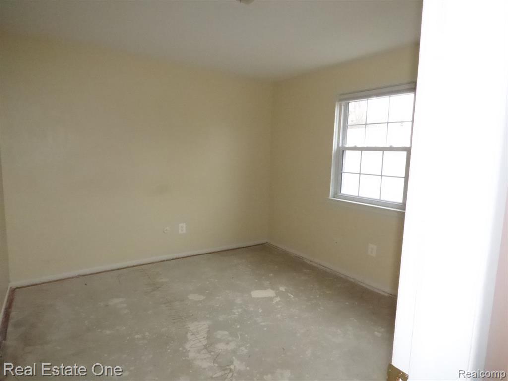 202 Princeton Drive, South Lyon, MI 48178 — Photo 13
