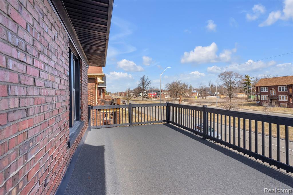 951 E Grand Boulevard, Detroit, MI 48207 — Photo 2
