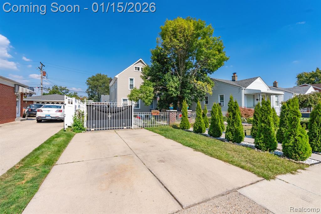 868 Mill Street, Lincoln Park, MI 48146 — front exterior