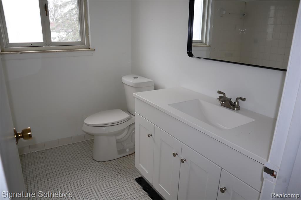 18480 Lincoln Drive, Lathrup Village, MI 48076 — Photo 4