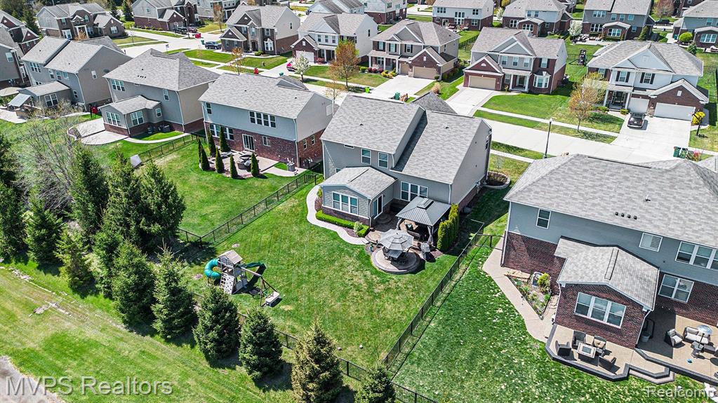 49218 CAMAROSA Lane, Macomb, MI 48044 — Photo 28