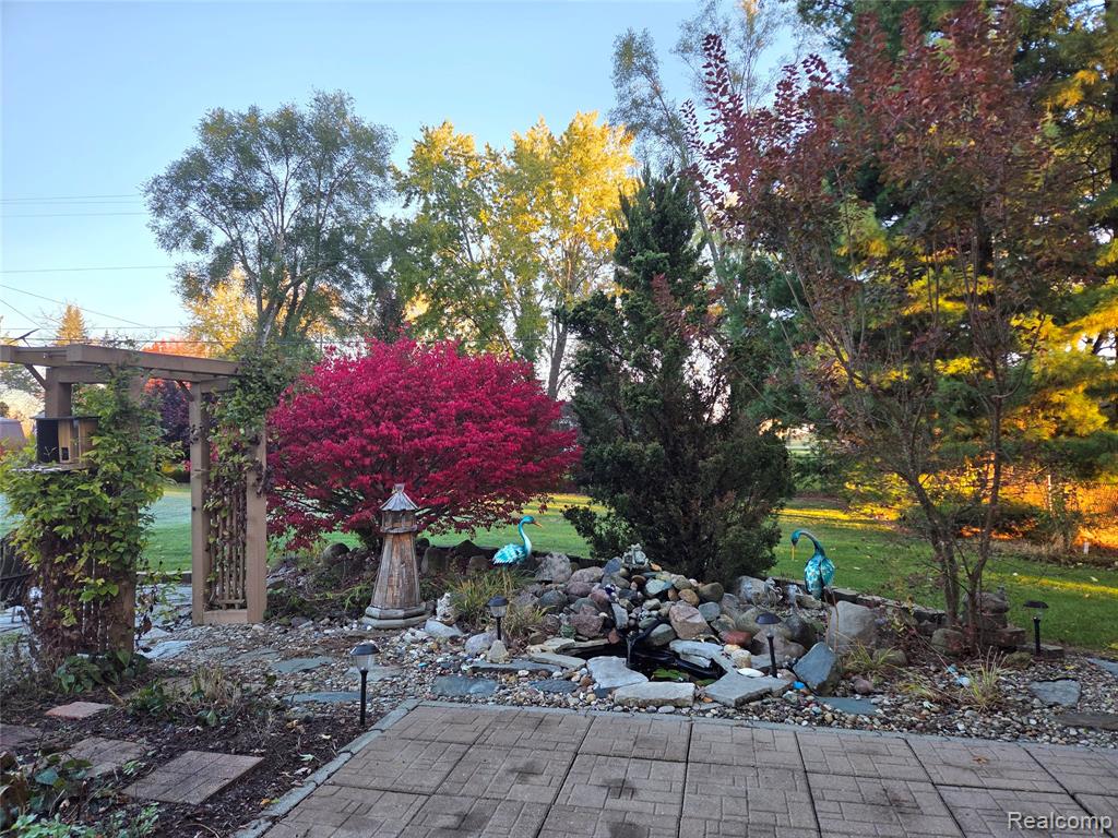 7030 Porter Road, Grand Blanc, MI 48439 — Photo 31