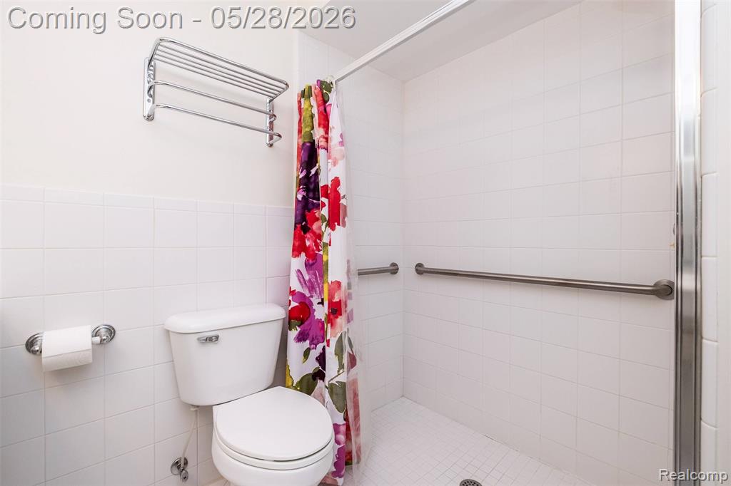 3621 Berkshire Drive, Bloomfield Hills, MI 48301 — Photo 31