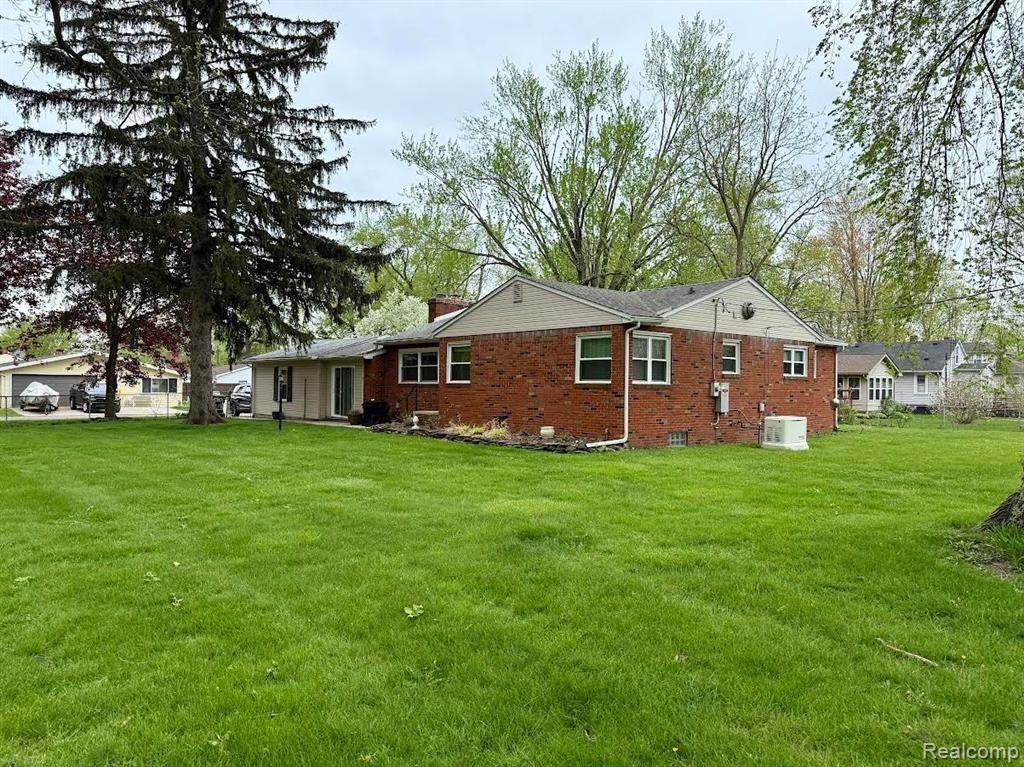 6080 ADAMS Street, South Rockwood, MI — Photo 2