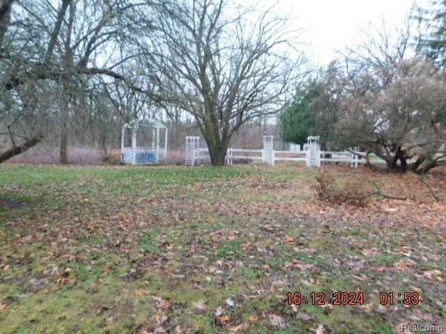 9010 N STATE Road, Otisville, MI 48463 — Photo 17