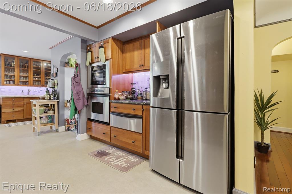 21085 Metroview Road, Farmington, MI 48335 — Photo 5