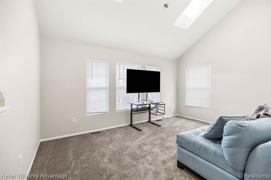 23344 GRAYSON Drive, Southfield, MI 48075 — Photo 9