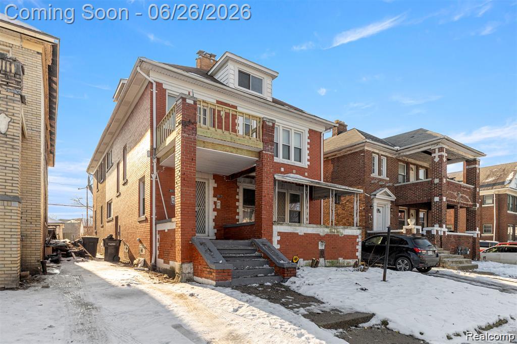 2015 Gladstone Street, Detroit, MI 48206 — Photo 3