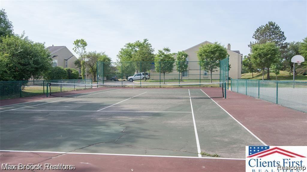 7422 AZALEA Court, West Bloomfield, MI — Photo 4