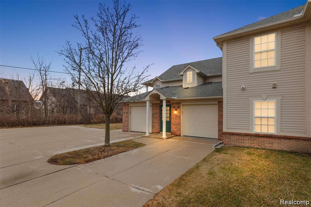 45765 Cagney Drive, Macomb, MI 48044