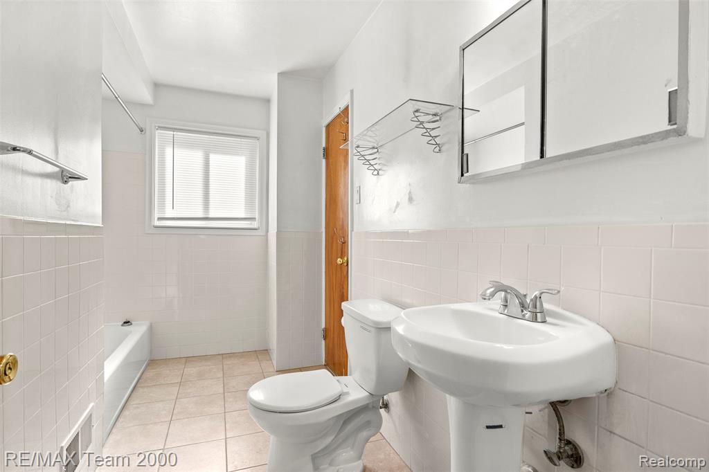5027 Lincoln Boulevard, Dearborn Heights, MI 48125 — Photo 20