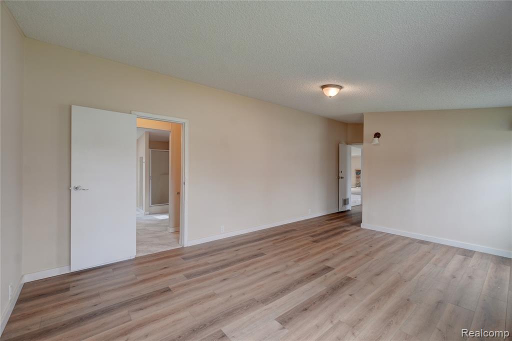 5112 Princess Street, Dearborn Heights, MI 48125 — Photo 18