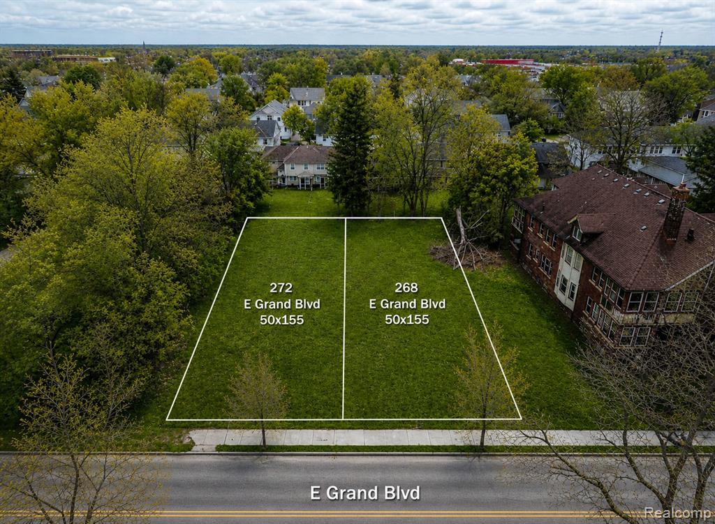 272 E Grand Boulevard