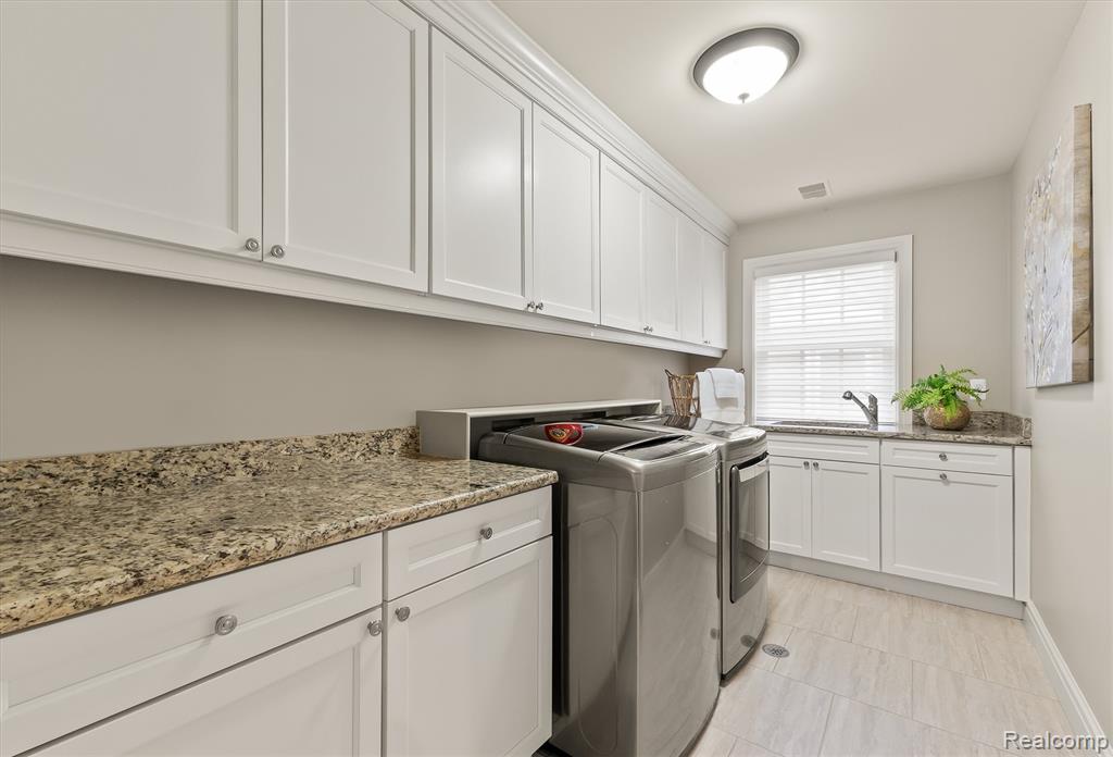 556 Ridgedale Avenue, Birmingham, MI 48009 — Photo 24