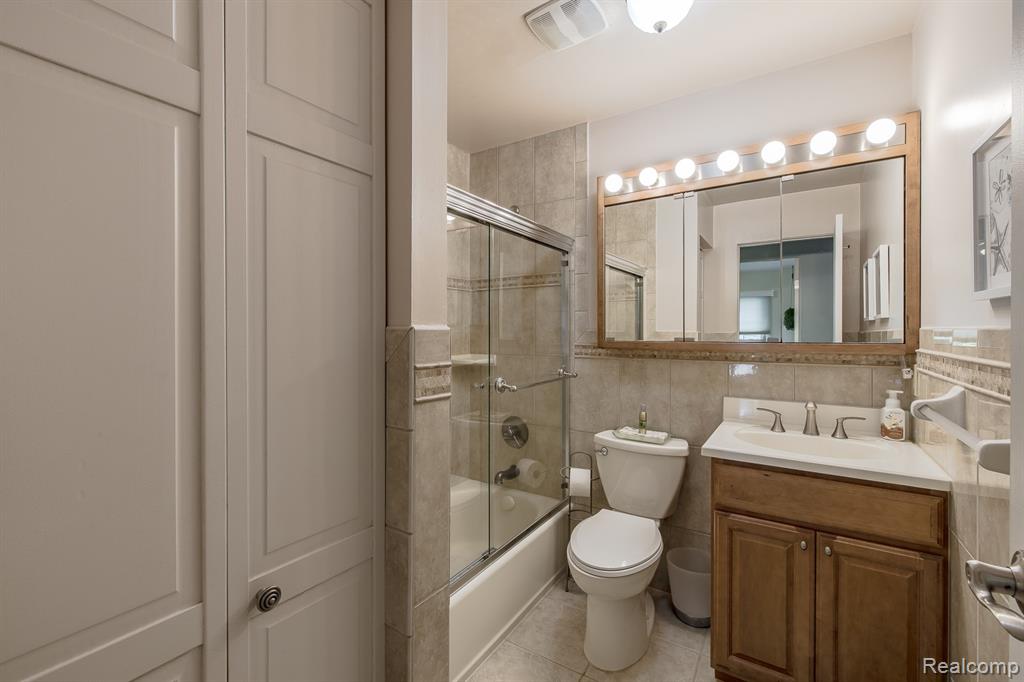 4931 Huron Drive, Clarkston, MI 48348 — Photo 24
