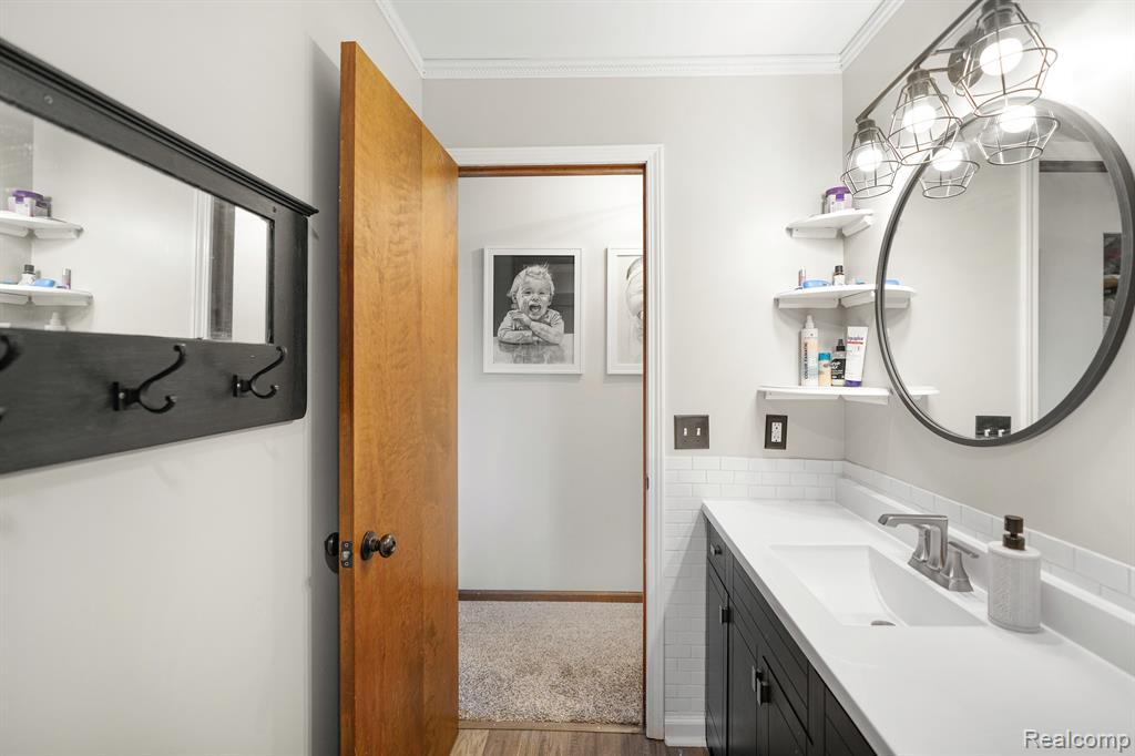 682 Zehnder Drive, Frankenmuth, MI 48734 — Photo 39