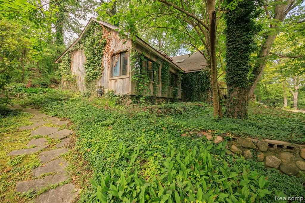 4995 Mohawk Avenue, Clarkston, MI 48348 — Photo 20