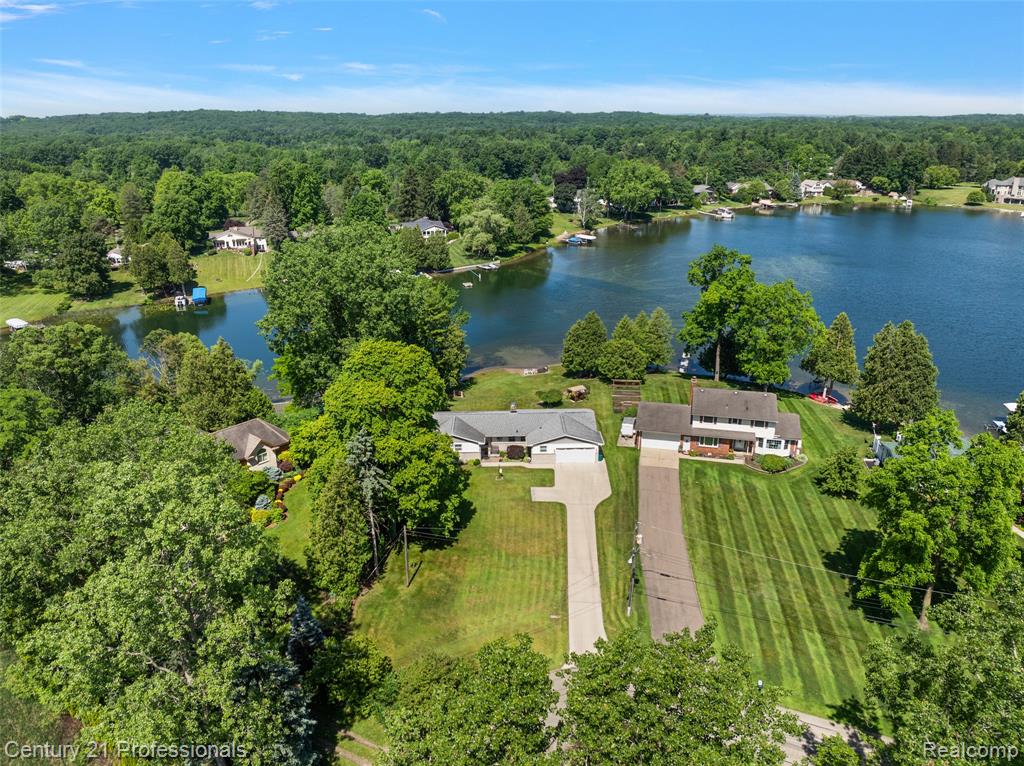9311 Whipple Shores Drive, Clarkston, MI 48348 — Photo 37