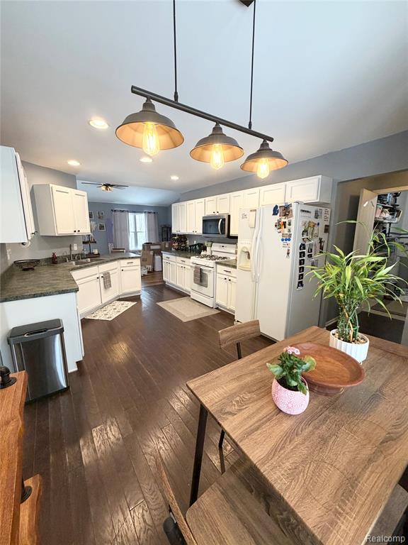 8645 Country Club Drive, Pinckney, MI 48169 — Photo 14