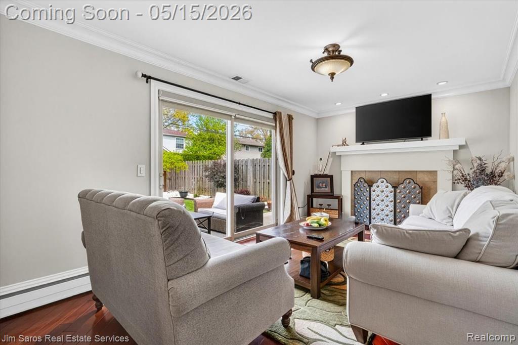 1024 Blairmoor Court, Grosse Pointe Woods, MI 48236 — Photo 15