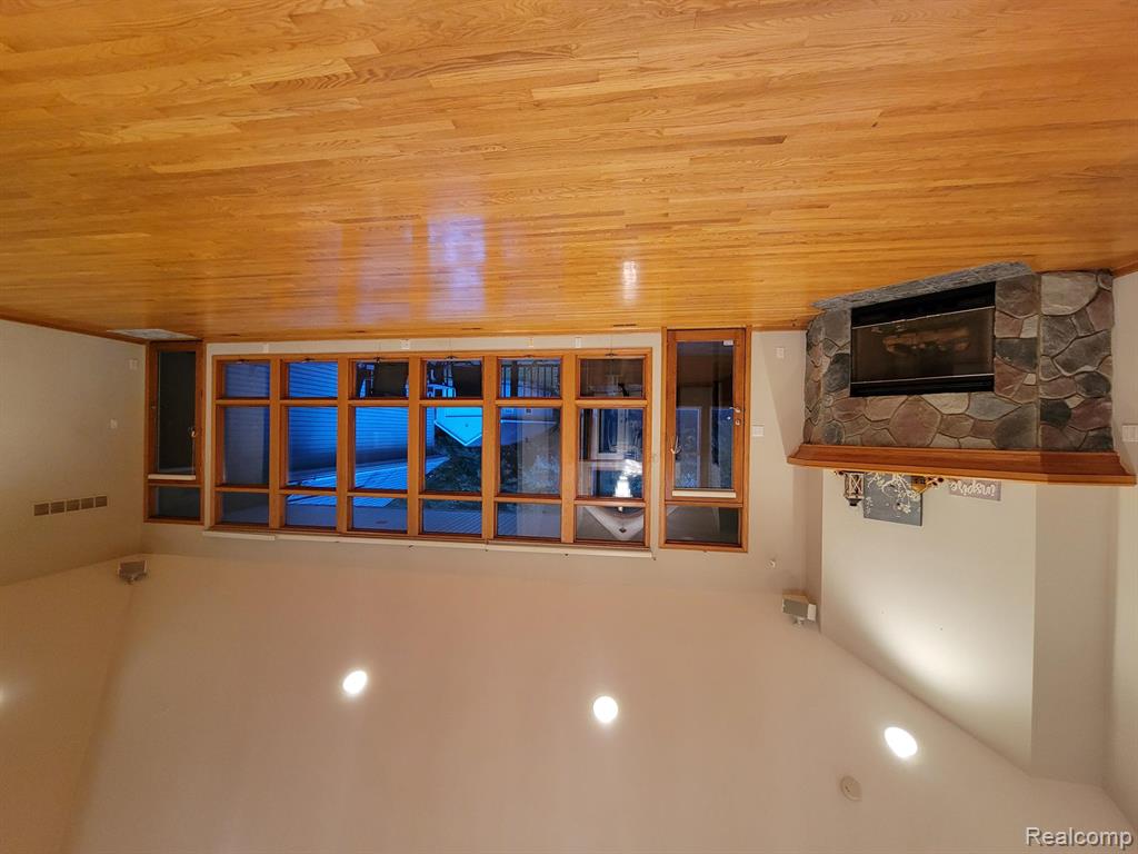 8808 Big Lake Road, Clarkston, MI — Photo 6