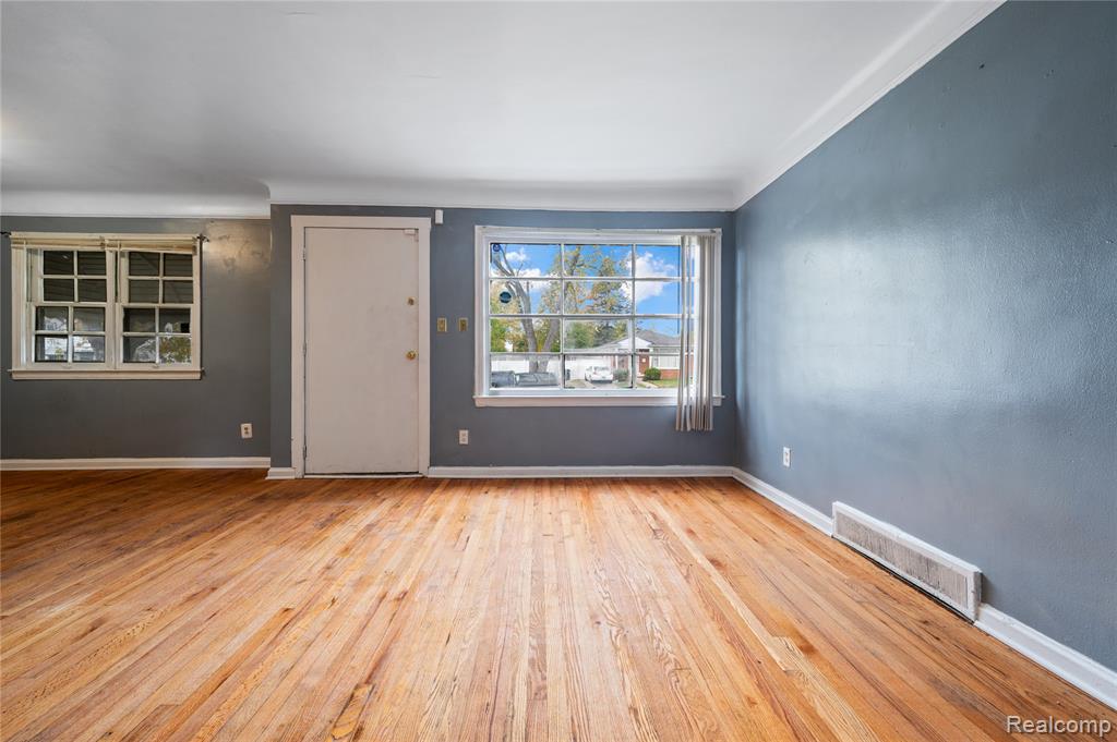 8674 Pierson Street, Detroit, MI 48228 — Photo 5