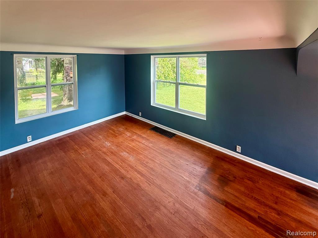 5388 Davison Road, Lapeer, MI 48446 — Photo 4