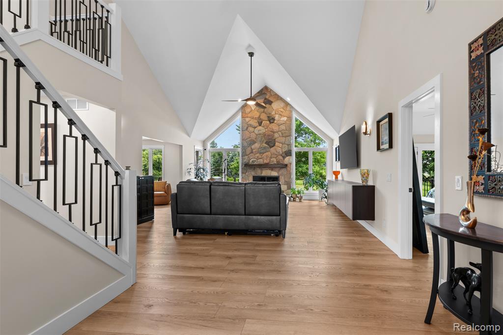 55550 Lee Road, New Hudson, MI 48165 — Photo 10